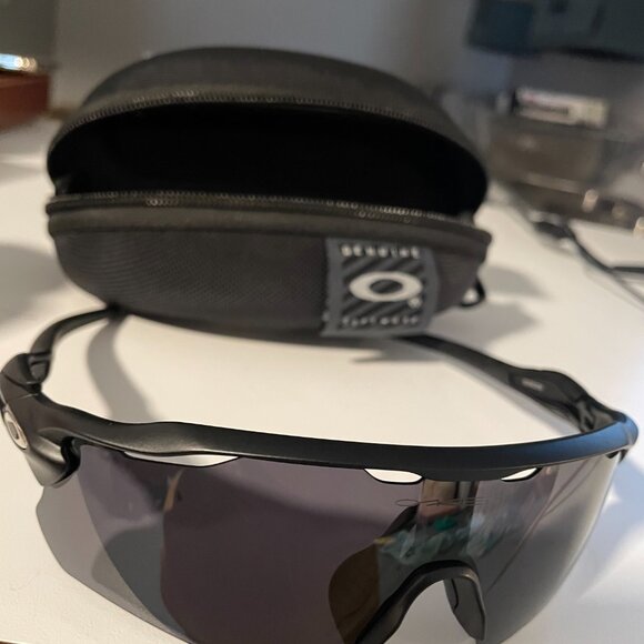 Oakley Radar EV Path 009208 Sunglasses + Prizm P Lenses + Case - Picture 2 of 5